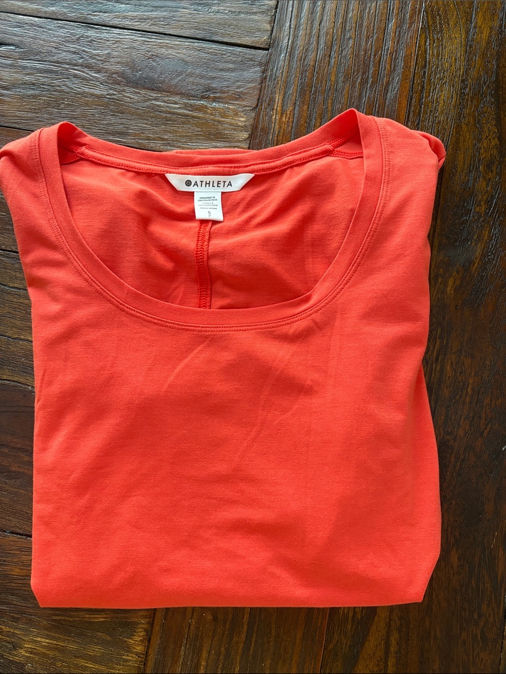 Athleta Coral-Red Scoop Neck Short Sleeve Tee
